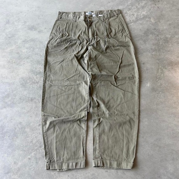 Other - Vintage old navy olive green pleated chinos pants